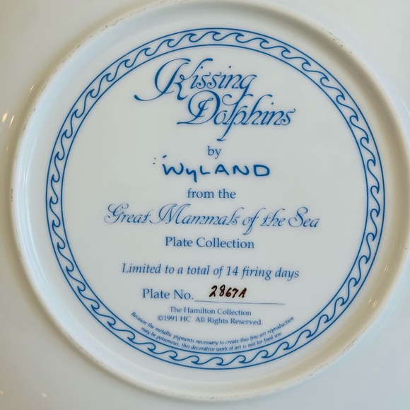 Set of 3 Wyland “Great Mammals of the Sea” Plates - Picture 8 of 9